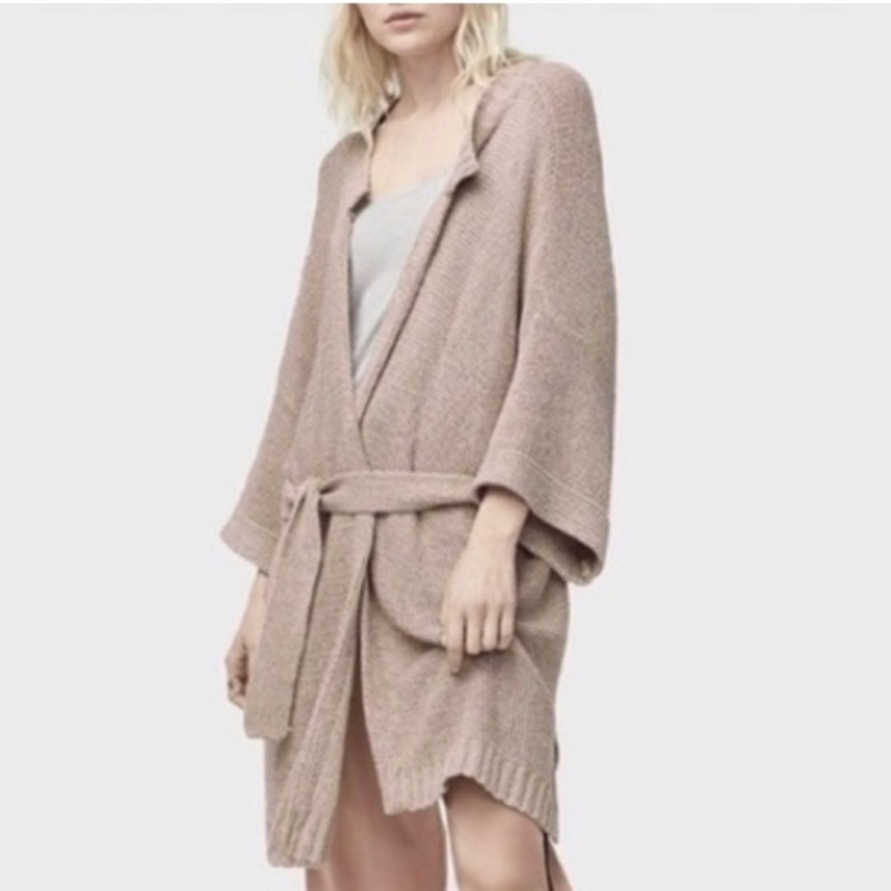 UGG Australia Kennedy Poncho NWOT Size XS/S